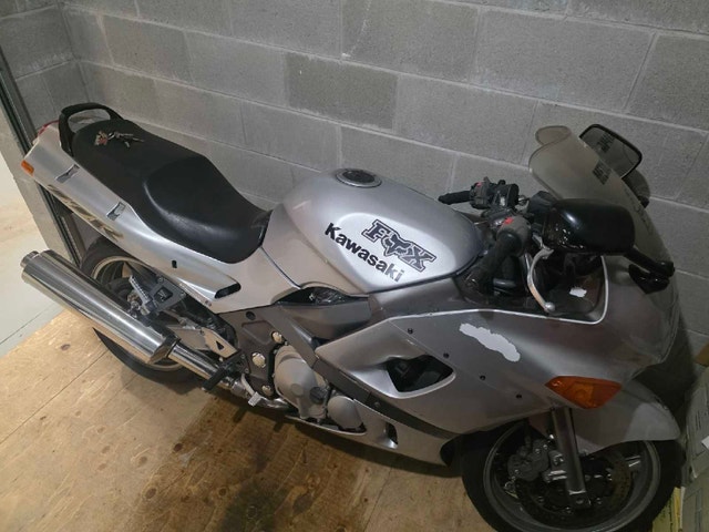 Ninja Kawasaki 600 ZZR - photo 5