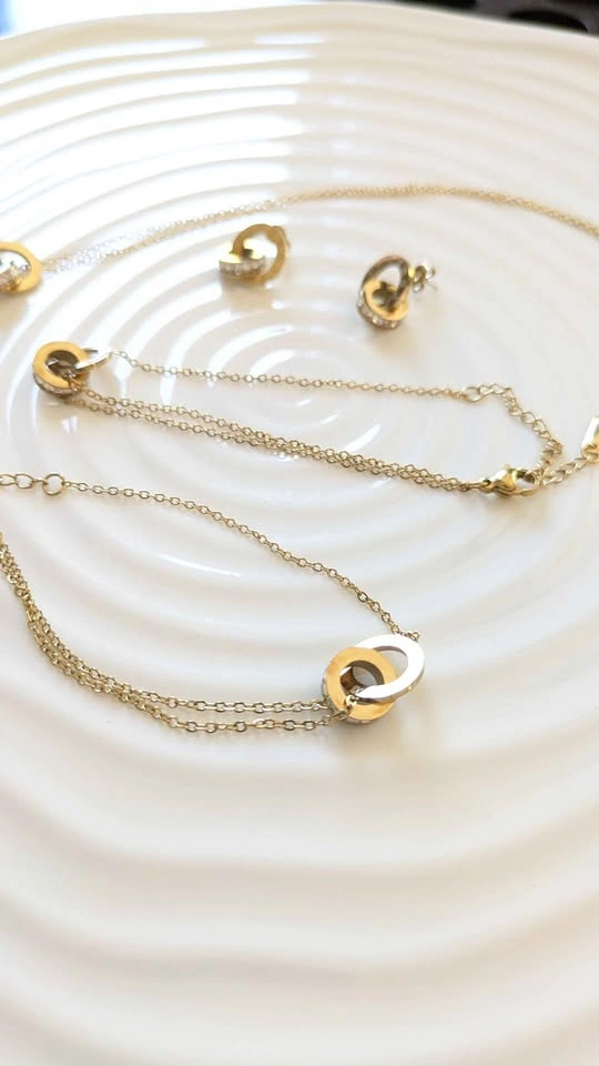 18K Gold-Plated 4-Piece Jewelry Set - photo 2