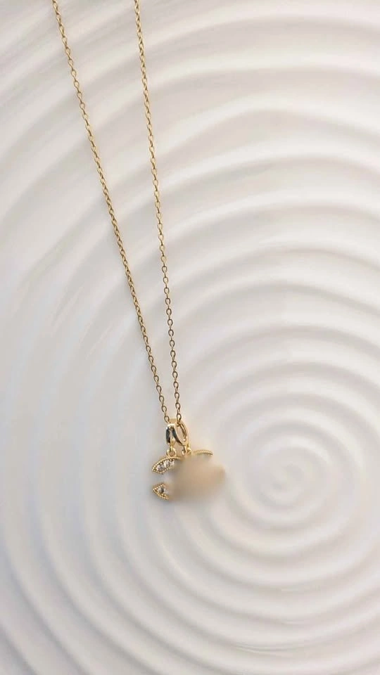 Brand New Double C Letter 18k Gold Plated Necklace - photo 3