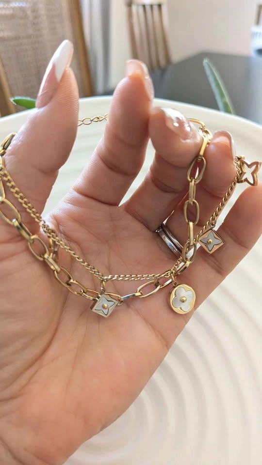 Brand New 18k Gold Plated Waterproof Monogram Bracelet - photo 4
