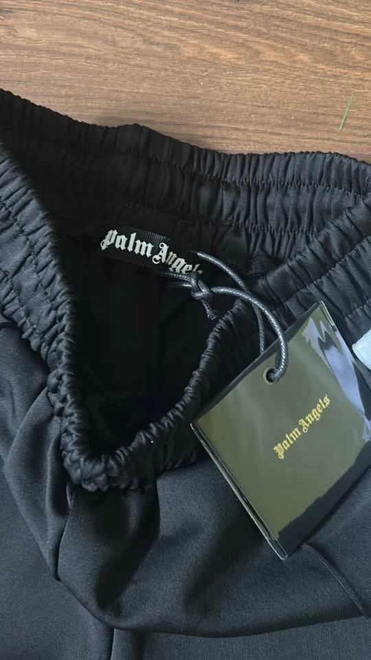 Palm angels black shorts - photo 2