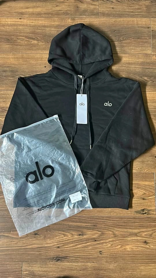 Alo yoga black hoodie