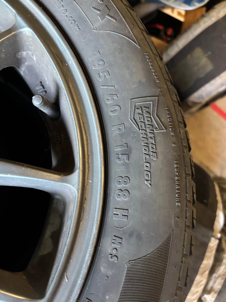 Rims and Tires - photo 2