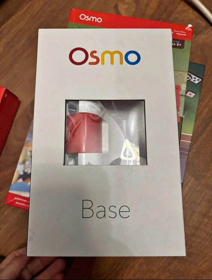 Osmo education game for IPAD