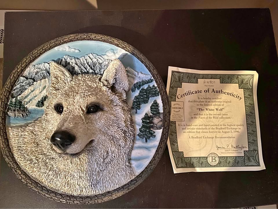 Bradford Exchange The White Wolf
