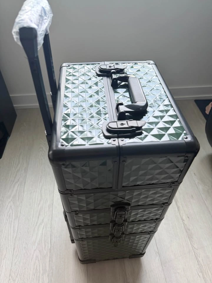 Rolling Makeup Train Case with Wheels — Damaged / As-Is - photo 4