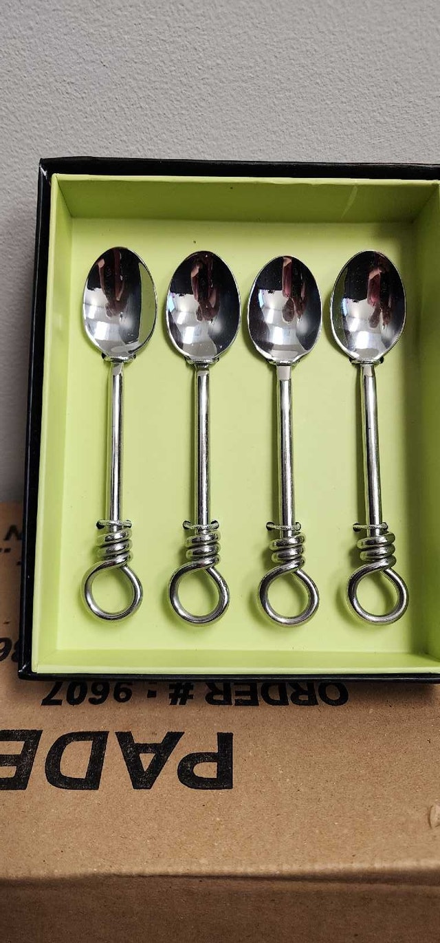 Brand New!! Table Manners Coffee Spoons - photo 2