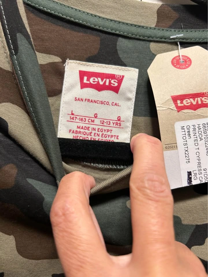 Brand new Levi's Camouflage kids T-Shirt size L - photo 2