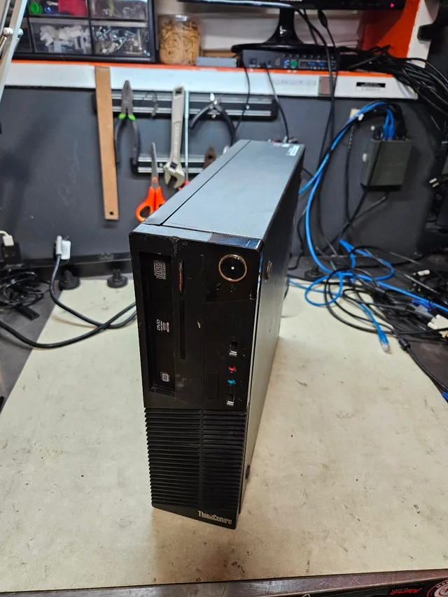 Lenovo ThinkCentre SFF Low-Profile Desktop Case / Chassis - photo 2