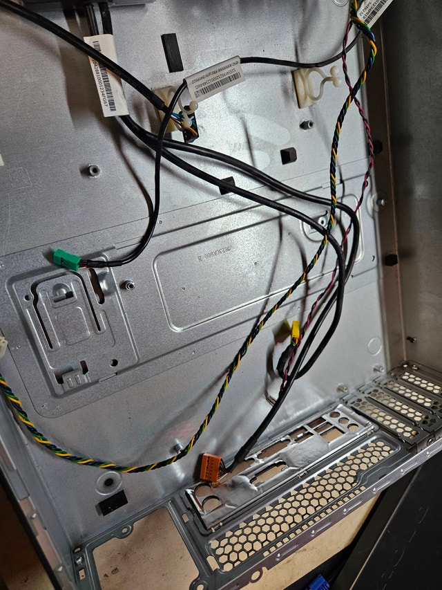 Lenovo ThinkCentre SFF Low-Profile Desktop Case / Chassis - photo 4