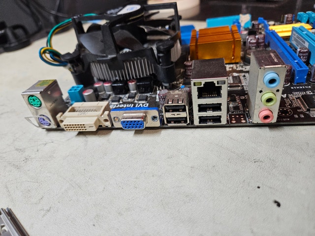 ASUS P5G41-M LE LGA775 Motherboard Bundle — Pentium E6500 - photo 4