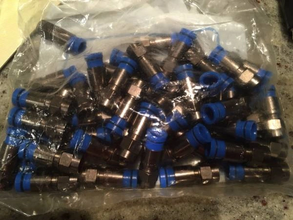Coax TV RG59 RG6 crimping tool + Connectors + Clips - photo 2