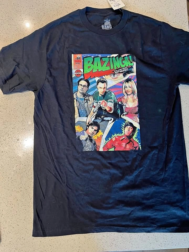 NWT The Big Bang Theory TBBT Bazinga T-shirt - Large L