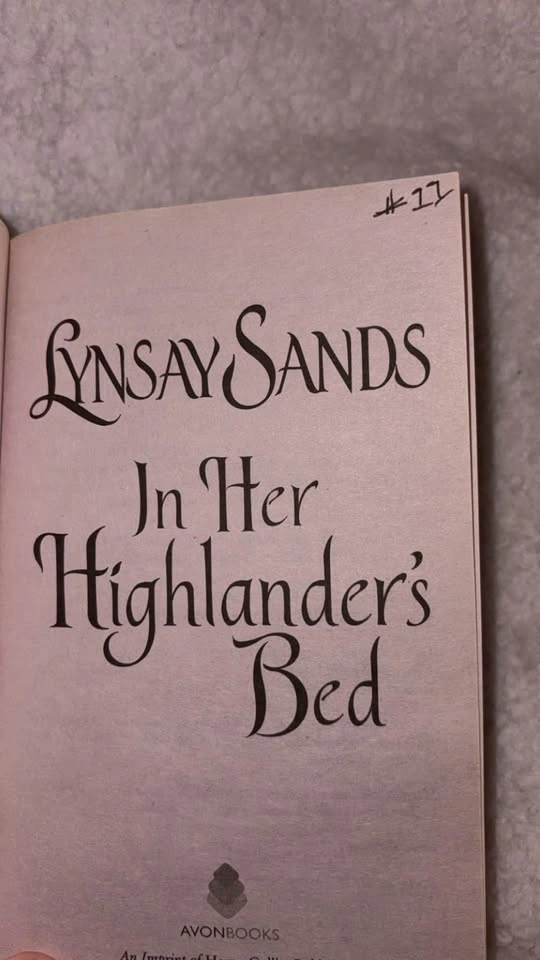 Highlander romance series by Lynsay Sands - photo 2