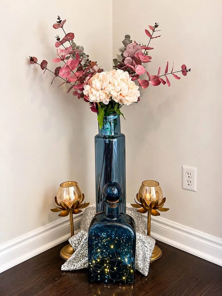 Elegant Vase: Home Decor Set – Faux Floral Arrangement