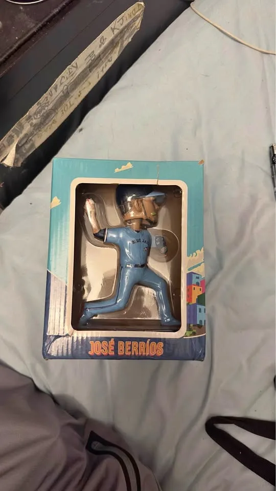 Jose Berrios “La Makina” bobble head thumbnail