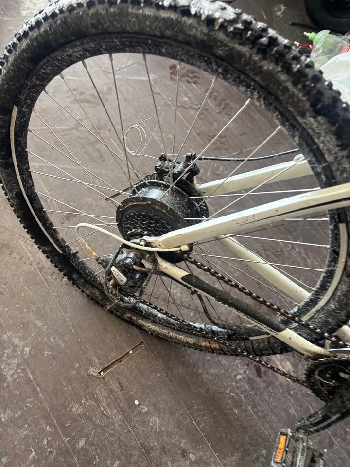 NCM E-BIKE - photo 4
