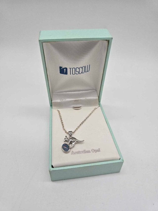 Toscow Australian Opal Kangaroo Necklace - photo 4