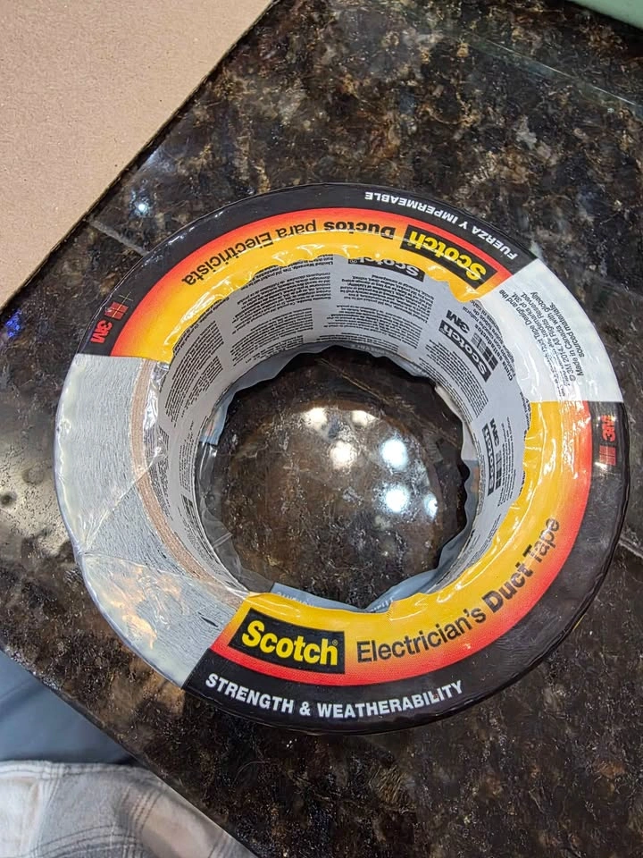 New Scotch Professional Grade Electrician's Duct Tape - 30 yard - photo 4