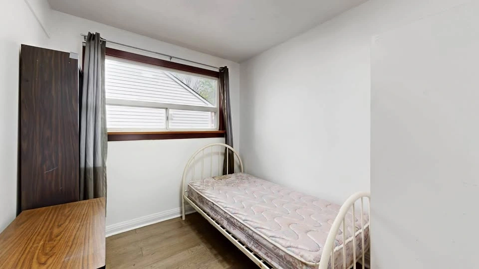 Private room for rent