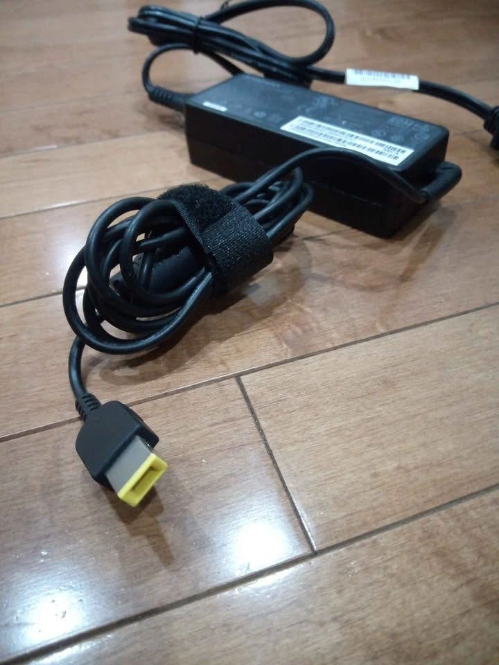 Lenovo Laptop Charger 65 Watt - photo 3