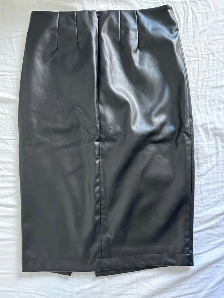 Suzy Black Faux Leather Wrap Skirt M/M - photo 4