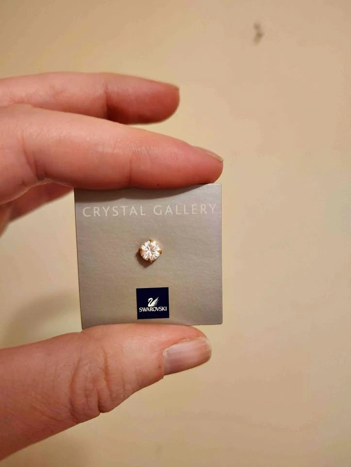 Swarovski Pin