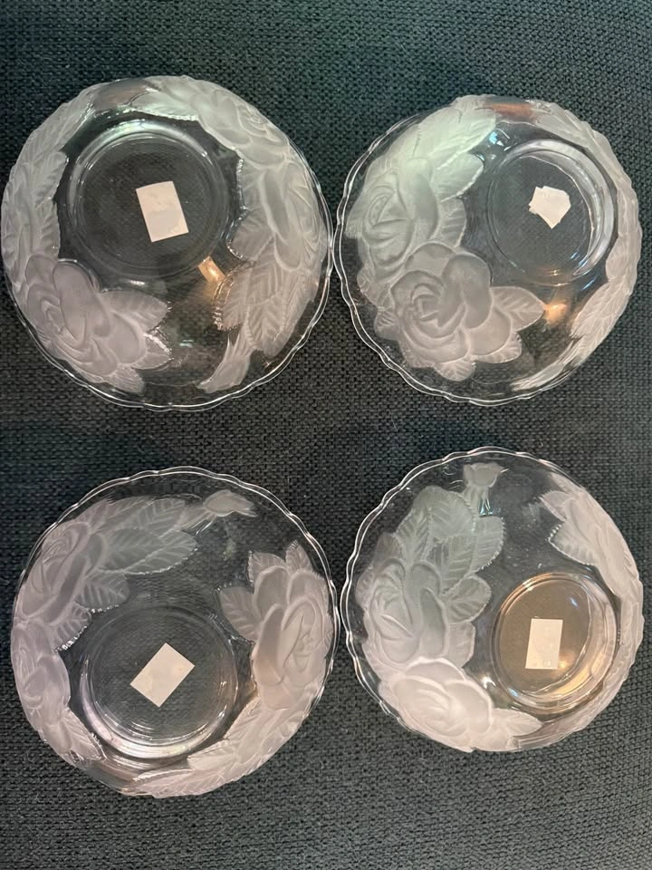 Set of 4 Studio Nova Japan Frosted rose glass dessert bowls - photo 5