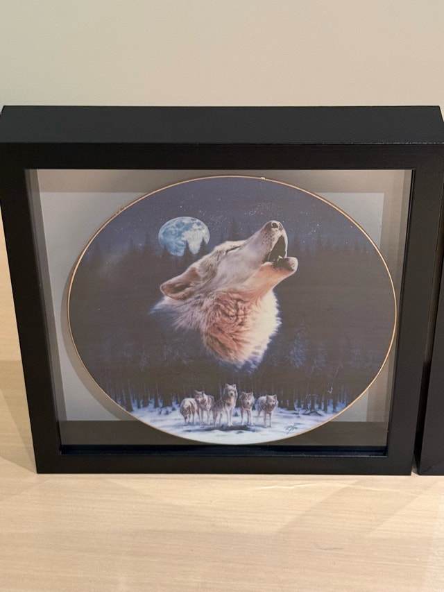 Wolf Decorative Plate Set of 2 - photo 3