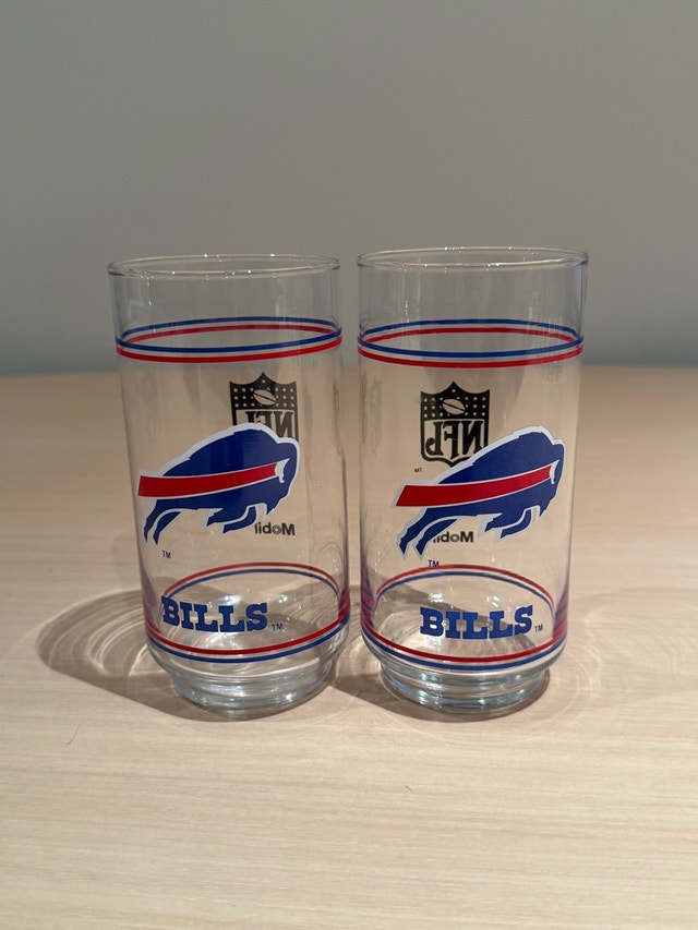 Buffalo Bills NFL Glasses Set of 2
