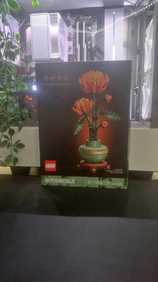 Legos Chrysanthemum