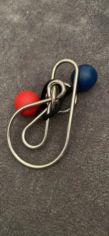 Puzzle Master wire disentanglement puzzles - photo 3