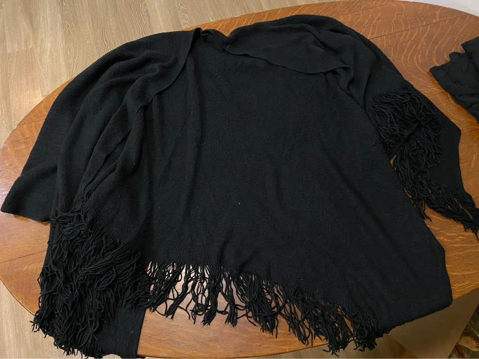 Clothing - photo 3