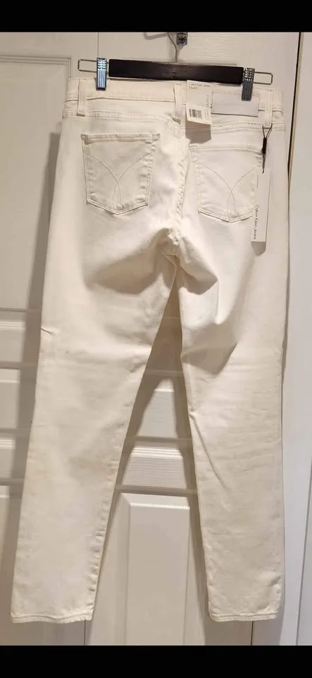 Women's Calvin Klein Jean's image indicator(2)