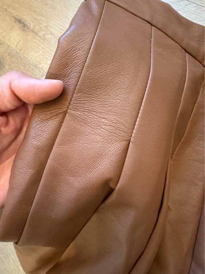 Aritzia Sun·deh leather pleated skirt - photo 3