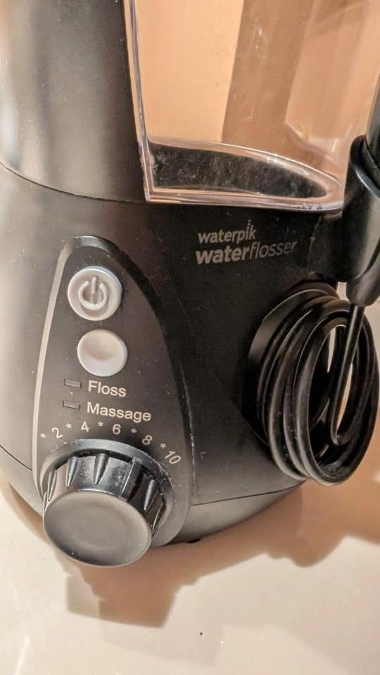 Waterpik water flosser - photo 4