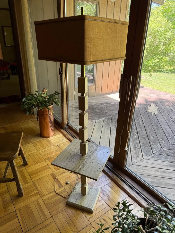 Vintage 1970’s Hollywood Regency Floor Lamp With Table - photo 4