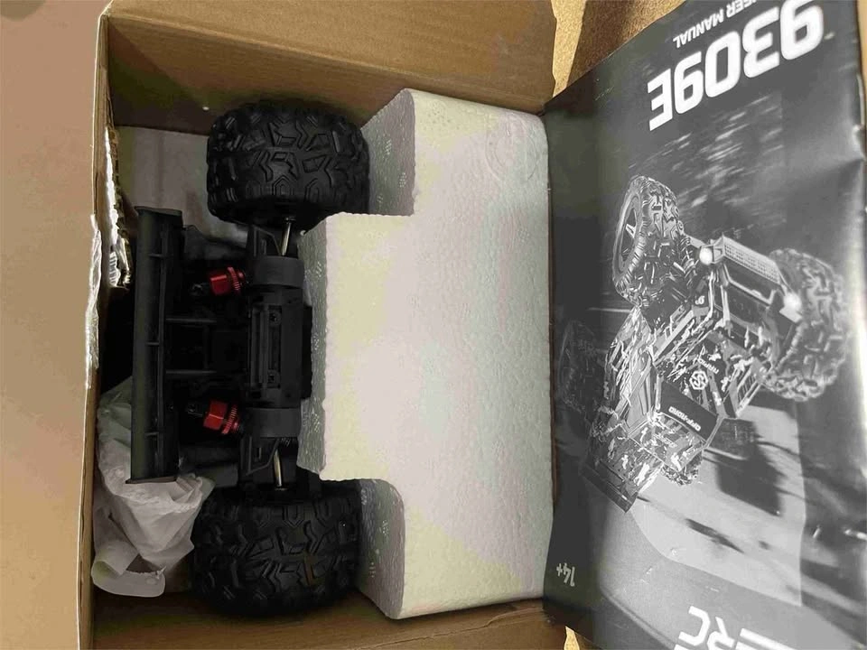 DEERC 9309E RC Off-Road Truck - photo 3