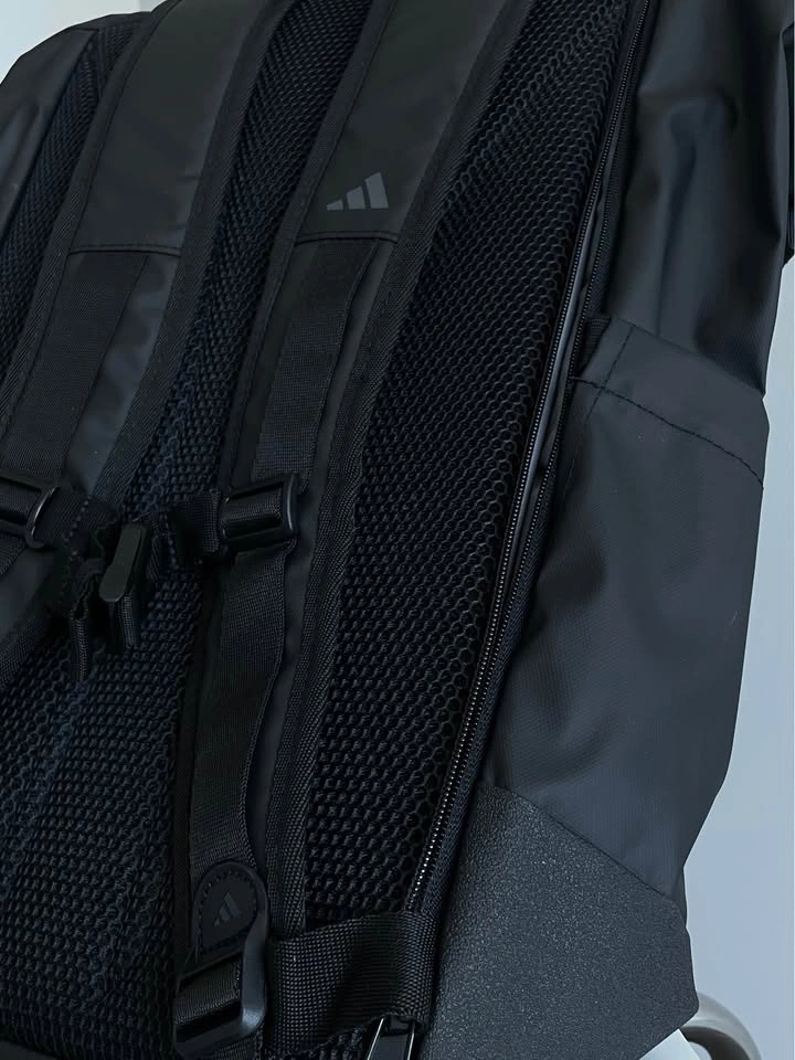 Adidas backpack - laptop compartment - photo 5