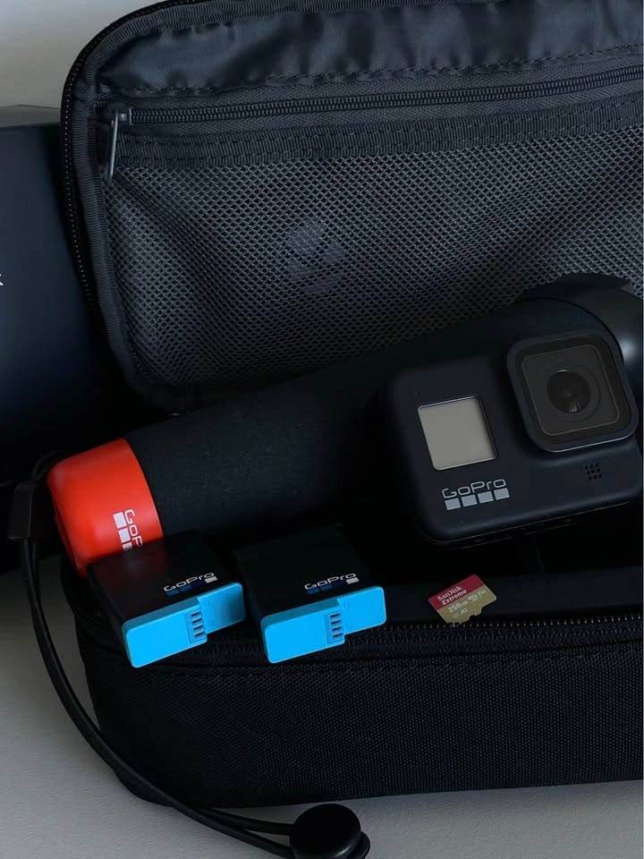 GoPro Hero 8 - Two batteries, optional 256GB MicroSD card - photo 4