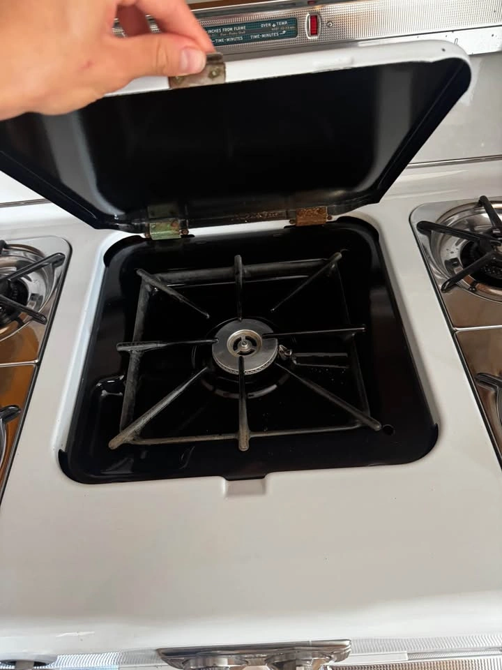 ANTIQUE GAS STOVE - UNIVERSAL 1950S - GREAT CONDITION - photo 5