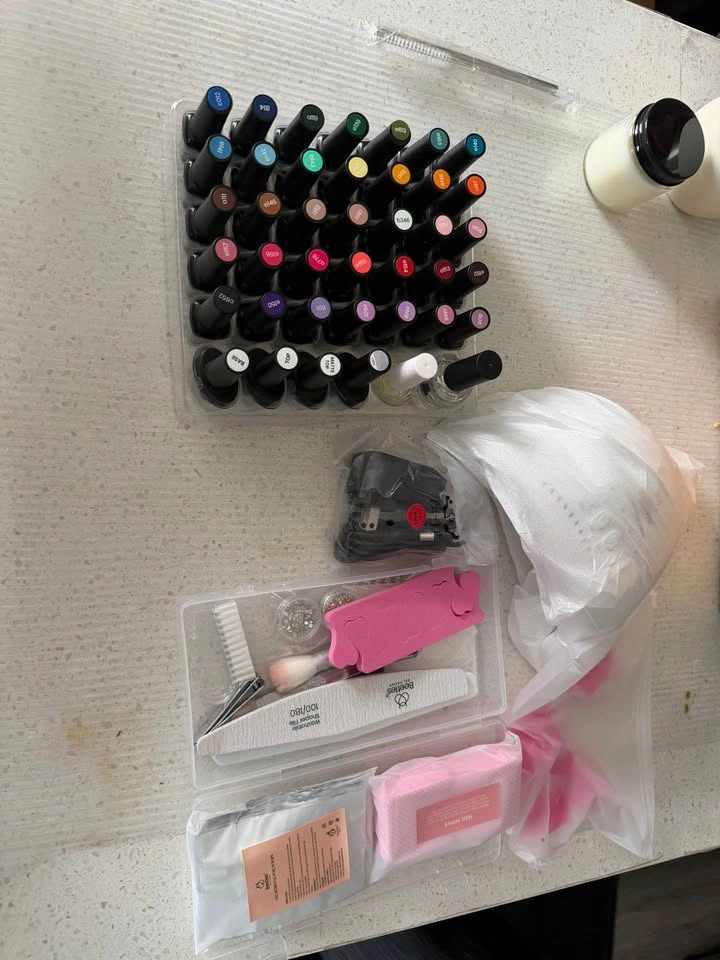 Beetles Gel Nail Polish Kit with UV Light 68pc Set - photo 2
