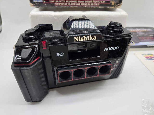 Nishika N8000 35mm 3D Quadrascopic Film Camera - photo 2