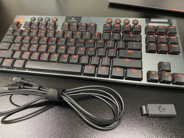 Logitech G915 Tkl Lightspeed Wireless Rgb Keyboard Linear Switch