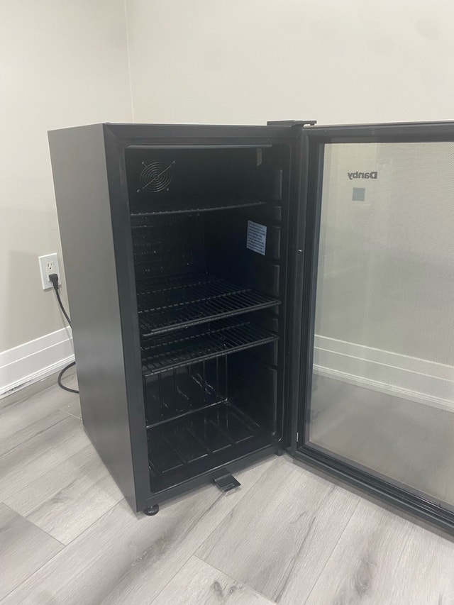 Danby 3.1 cu. ft. Free-Standing Fridge in Stainless Steel - photo 3