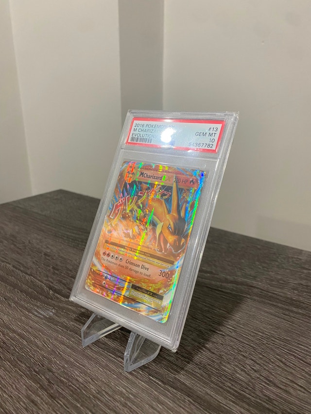 M Charizard EX PSA 10 - photo 2