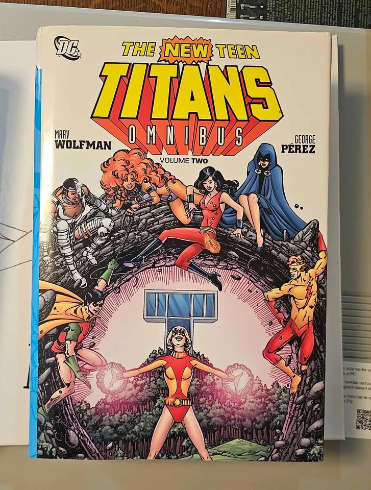 New Teen Titans Omnibus Vol. 1 (2022) & Vol. 2 (1st Print) - photo 3