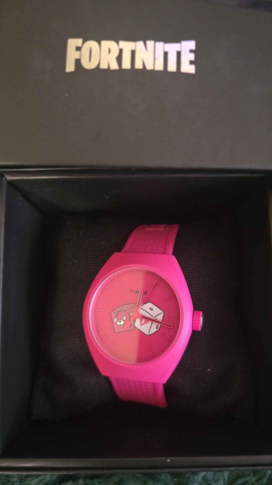 TIMEX X FORTNITE 40mm QUARTZ YELLOW AND PINK Used 1 Time - photo 3