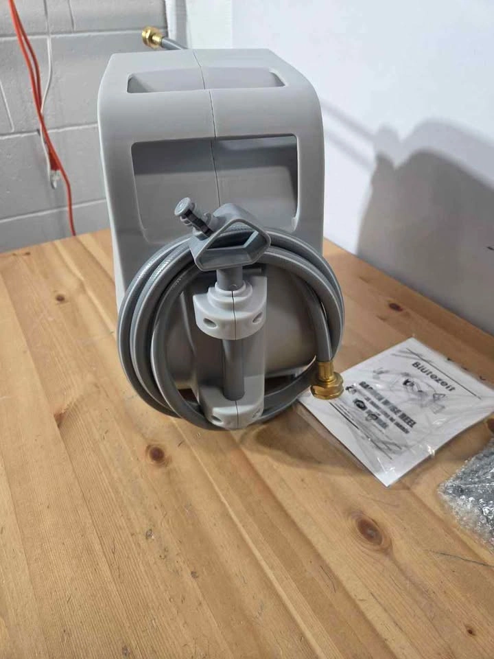 Retractable 65ft Garden Hose Reel Wall Mounted New - photo 2