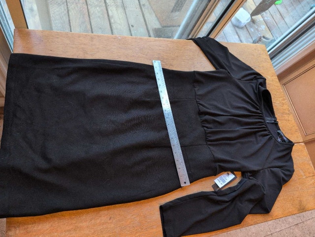 Lundstrom Dress size 12 black nwt